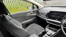 Kia Sportage 1.6T GDi 207 HEV 3 5dr Auto Hybrid Estate